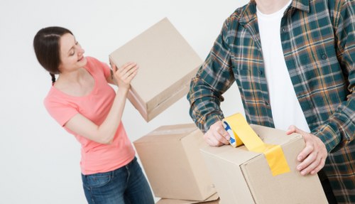 Removals van for local home moves in Tottenham Green
